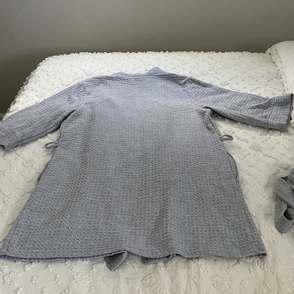 Croft & Barrow Gray Robe - Picture 5 of 6